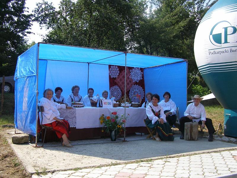spot folk 07_12.jpg
